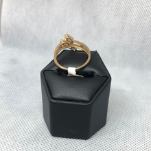 Load image into Gallery viewer, 9ct gold and cubic zirconia Ring
