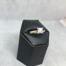 Load image into Gallery viewer, 9ct gold and square cubic zirconia ring
