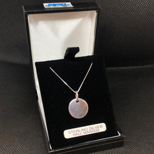 Load image into Gallery viewer, Sterling silver circle disc pendant and chain ( can be engraved)
