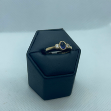 Load image into Gallery viewer, 9ct gold ring with amythest and cubic zirconia
