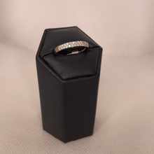 Load image into Gallery viewer, 9ct Gold and cubic zirconia ring
