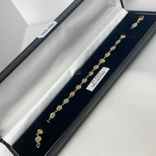 Load image into Gallery viewer, 9ct gold circle link bracelet
