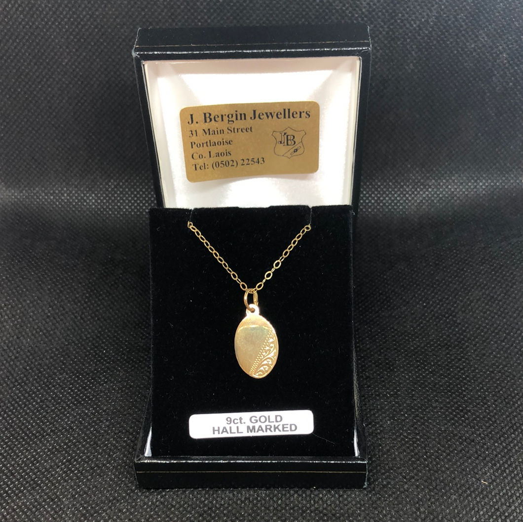 9ct Gold Disc pendant and chain, can be engraved