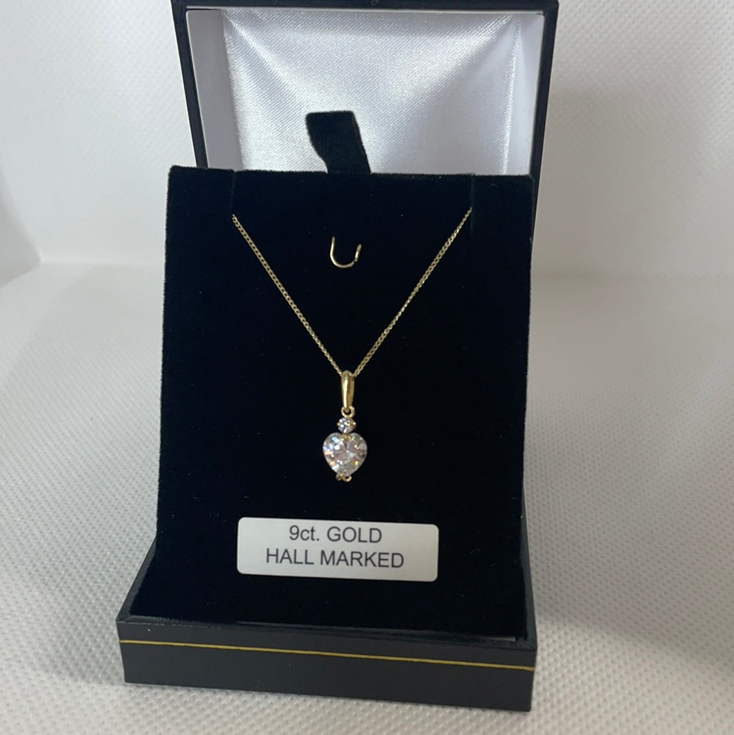 9ct gold and cubic zirconia heart detail pendant and 18 inch chain