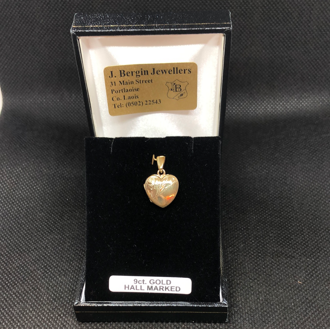 9ct heart shaped locket , no chain included